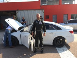 Primera prueba de Ariel Pacho sobre el Chevrolet Cruze de Pablo Arana