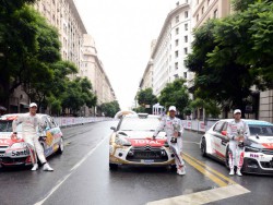 Los tres protagonistas del Roadshow de Citroen (izq a der): Rossi, Loeb y López