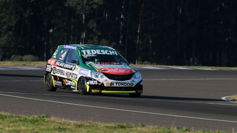 Lucas Tedeschi confirmó la pole position