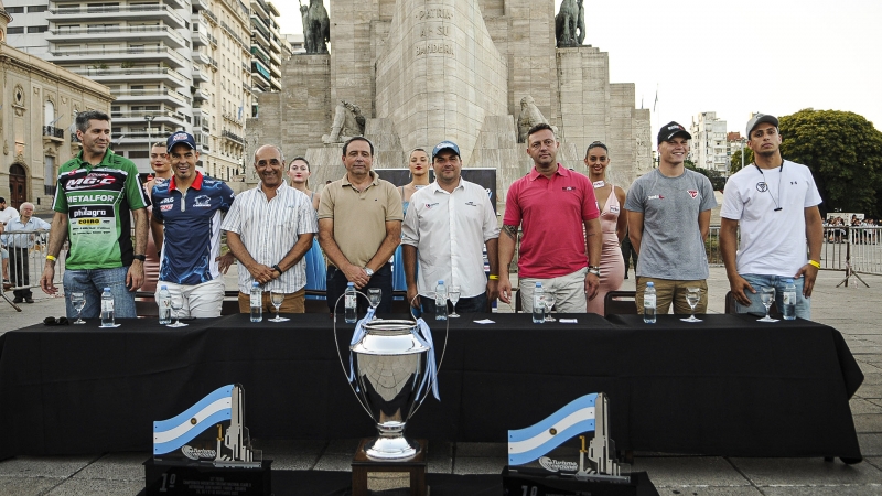 Una presentacion monumental