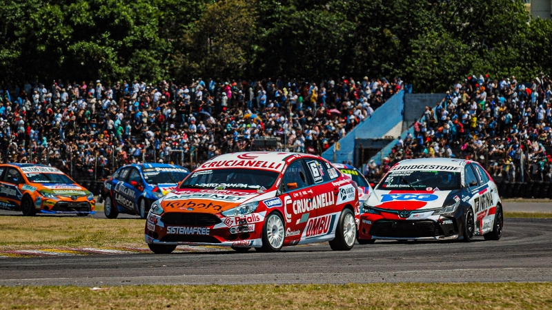 Evento reinauguración del Autódromo Oscar y Juan Gálvez