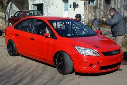 Puesta en pista del nuevo Focus de Iván Saturni