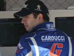 Carducci cambia de León