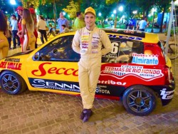 Farina, frente a su gente