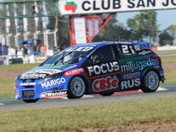 Moriatis dominó en San Jorge