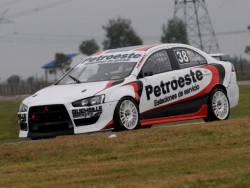 Estivill adelante con el Mitsubishi