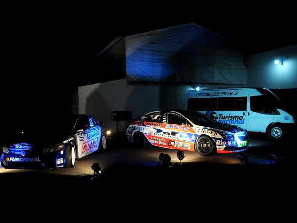 Pisandelli presenta su auto en Santa Rosa
