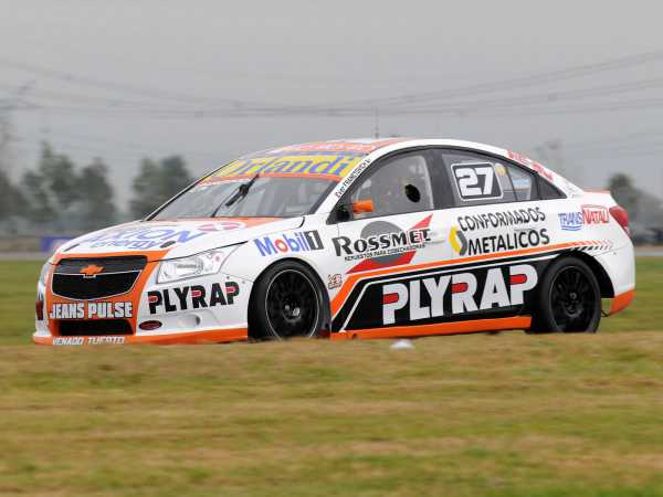 Modificaciones en JCB Motorsport