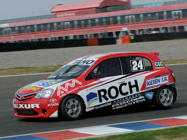 Grasso estrenó su Toyota Etios