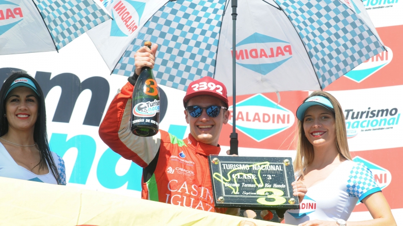 Rudi Bundziak sigue en el podio