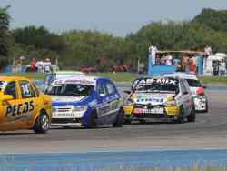 Tres modelos distintos: Diego Pérez (Corsa); Matías Silvente (Gol Trend) y Emiliano Giacoponi (Clio)
