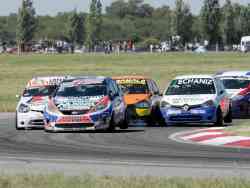 Nicolás Posco se afianza en el TN con este Ford Fiesta Kinetic